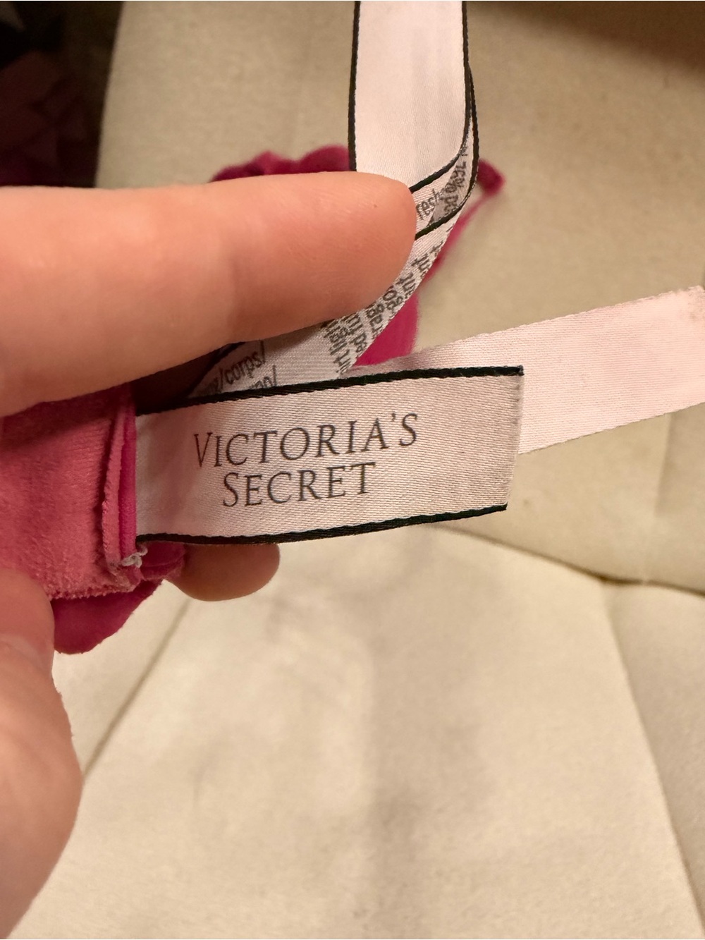Pink VS bra - Picture 2 of 3